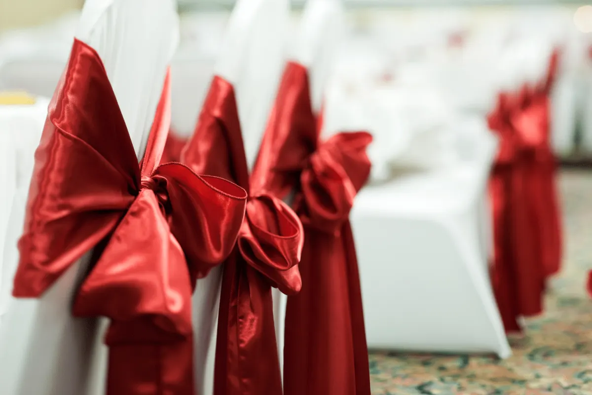 Chair Bows & Carpets — LA Mirage